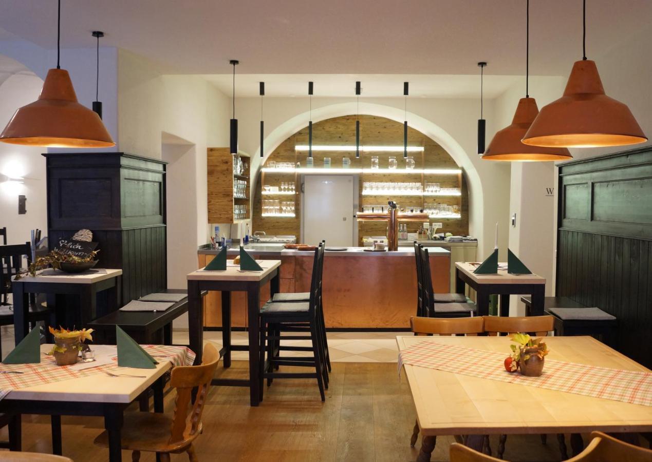 Altstadthotel Brauereigasthof Winkler Berching Bagian luar foto